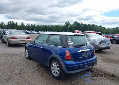 2004 Mini Cooper из США, поврежденный, VIN WMWRC33494TC53465